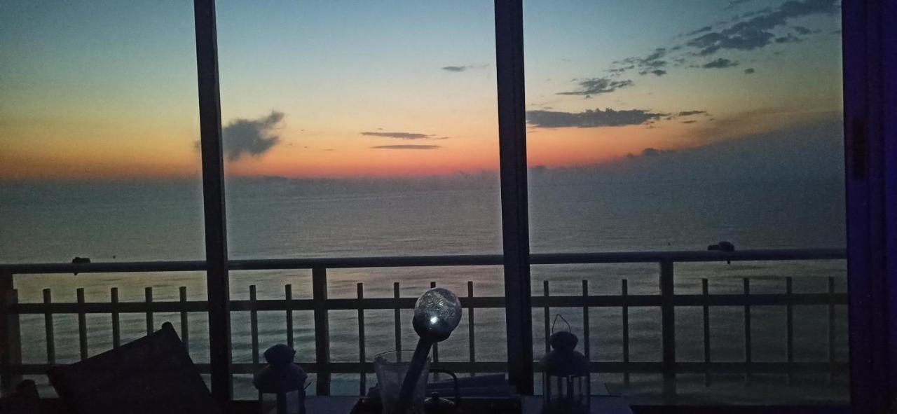 Blue Double Private Room At Front Beach - Habitacion Doble En La Playa Valencia Exterior foto
